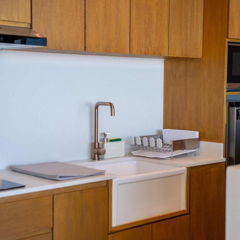 Beachfront Luxe Penthouse Studio in Isla Mujeres - Apartment - 22