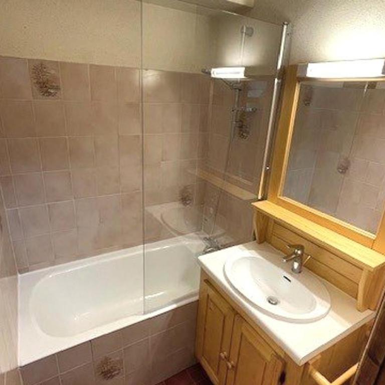 Appartement 2 pièces + coin montagne, balcon sud, au centre du village - FR-1-458-139 - Apartamento - 28