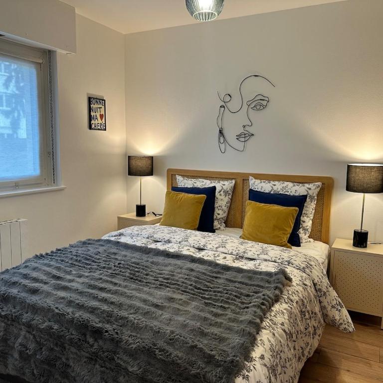 City apartment with private parking - Appartement 2 Chambres - 4