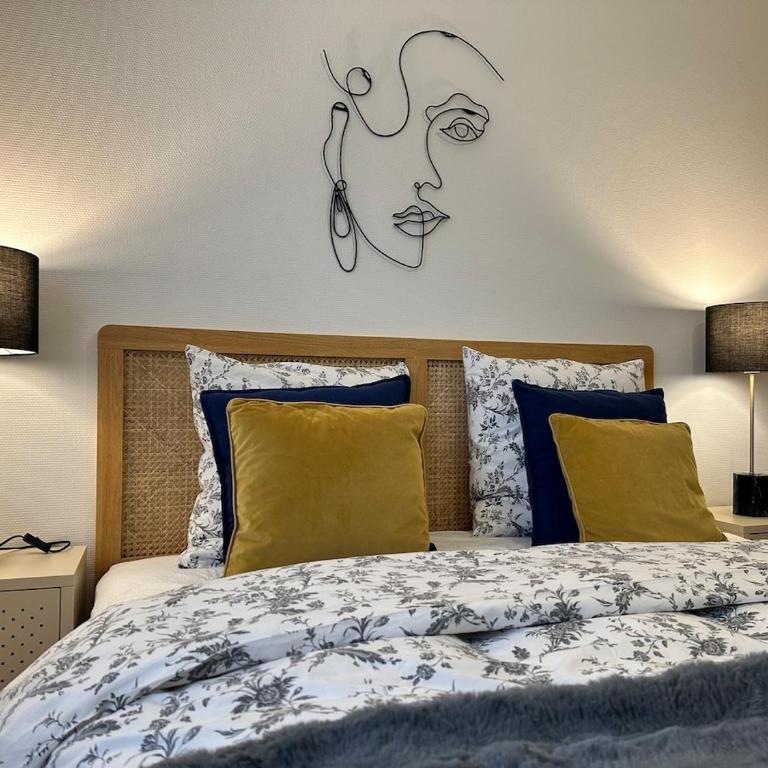 City apartment with private parking - Appartement 2 Chambres - 5
