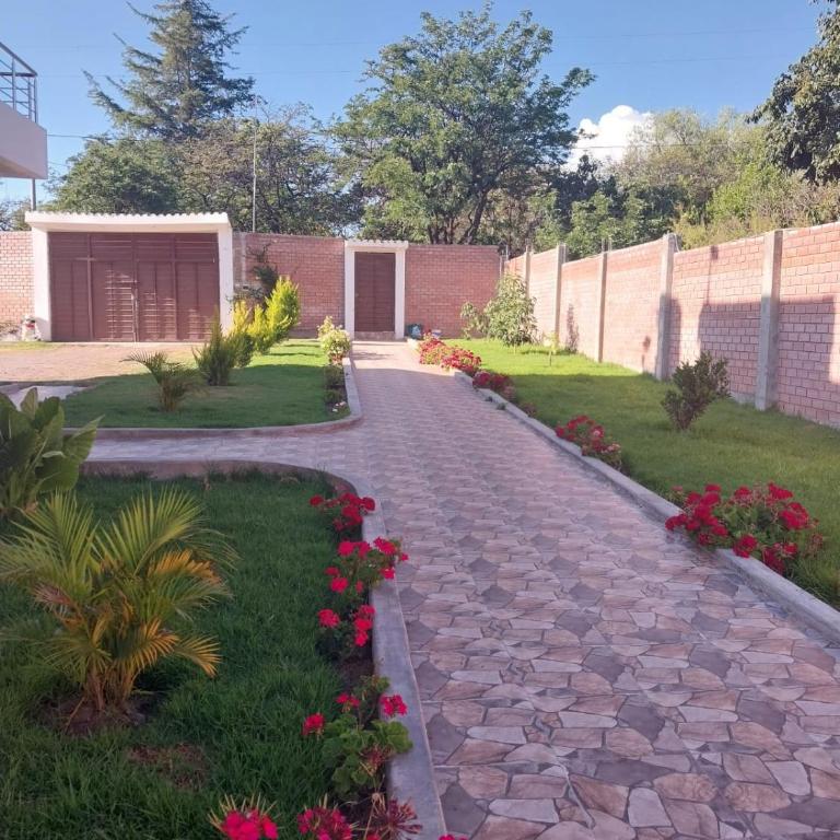 La Retama Houstime - Three-Bedroom Apartment - 4