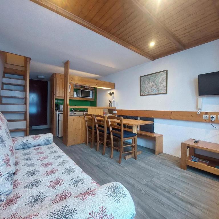 Duplex ski aux pieds avec balcon, 6 pers. - FR-1-346-405 - Appartement - 6