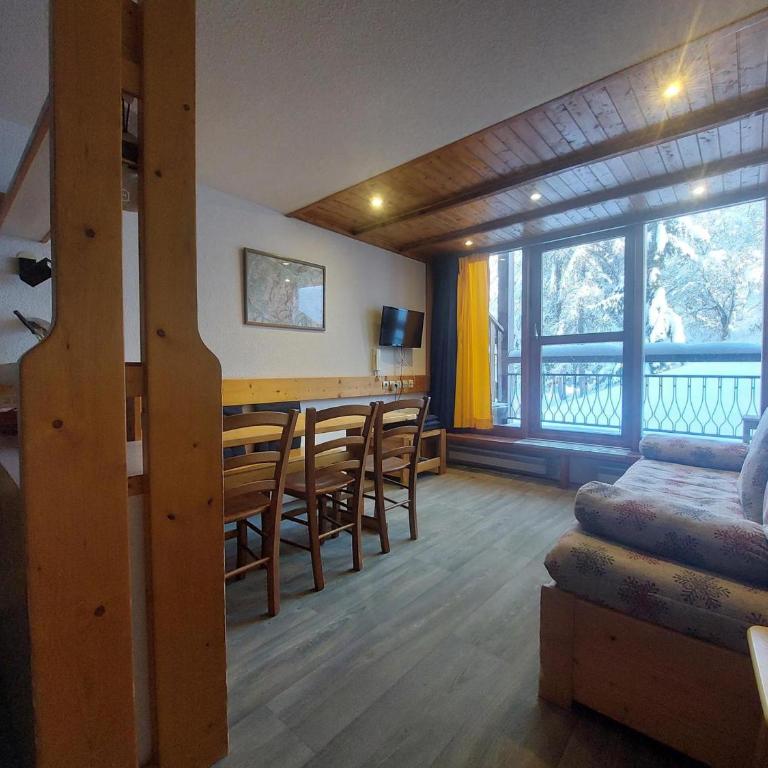 Duplex ski aux pieds avec balcon, 6 pers. - FR-1-346-405 - Appartement - 7