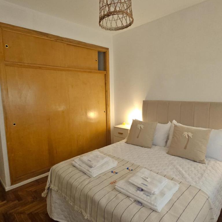 Departamento en La Perla amplio nuevo y atención de calidad - One-Bedroom Apartment - 26