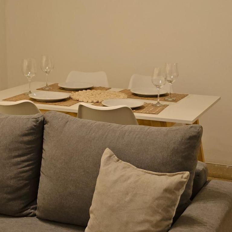 Departamento en La Perla amplio nuevo y atención de calidad - One-Bedroom Apartment - 9