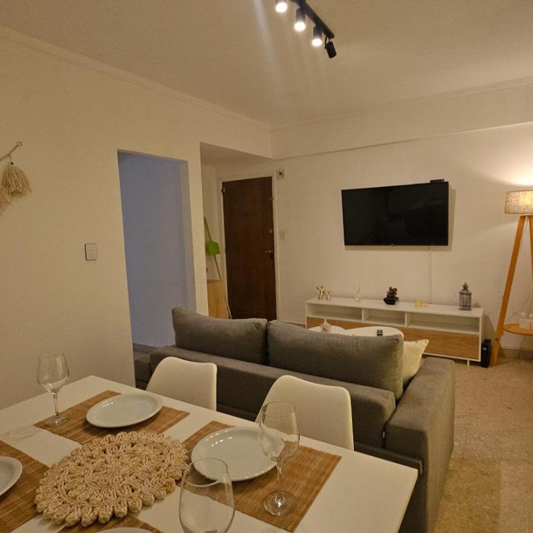 Departamento en La Perla amplio nuevo y atención de calidad - One-Bedroom Apartment - 7