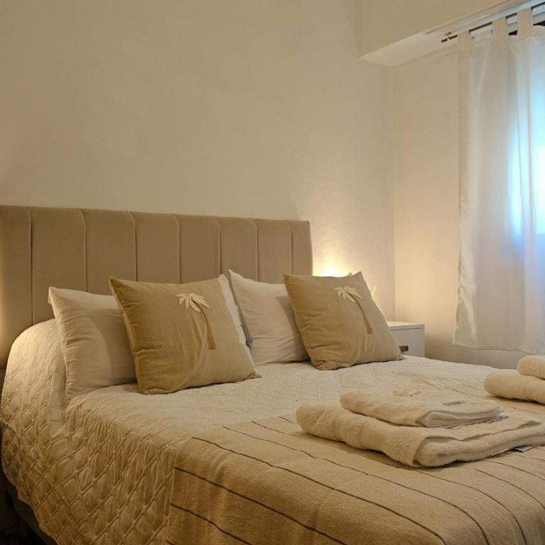 Departamento en La Perla amplio nuevo y atención de calidad - One-Bedroom Apartment - 25
