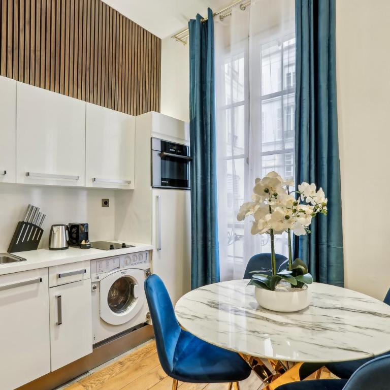 Prime Location - Orsay - Chic Apartment - Appartement Deluxe - 8