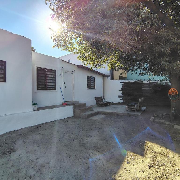 Casa Nostalgia Tree, Patio and Vintage Touch - One-Bedroom House - 3
