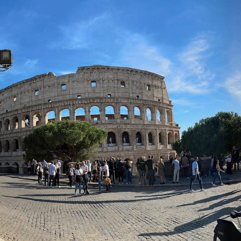 Getaway Roma Home - Three-Bedroom Apartment - 88