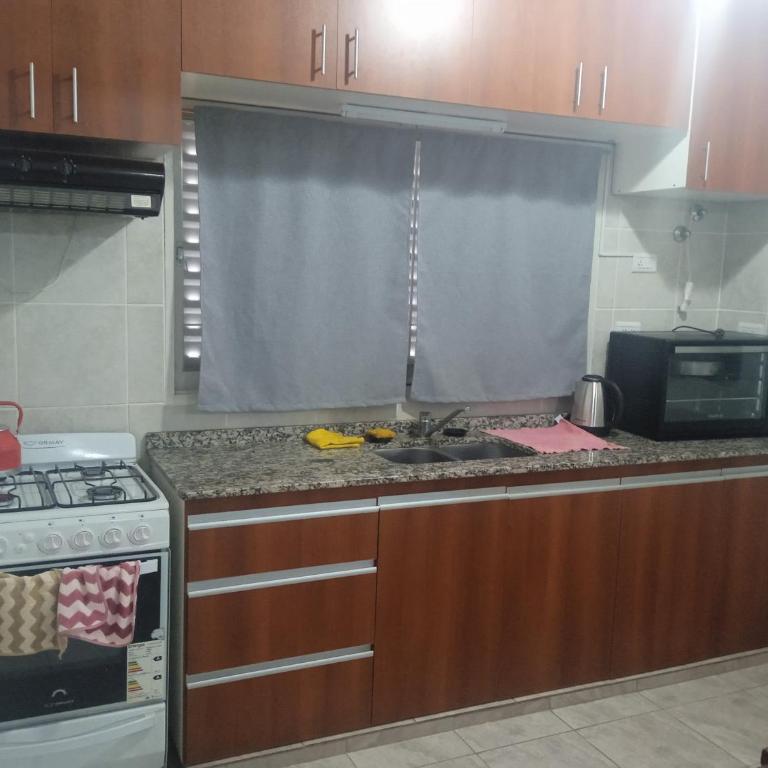 Piquillin San Lorenzo - Three-Bedroom House - 15