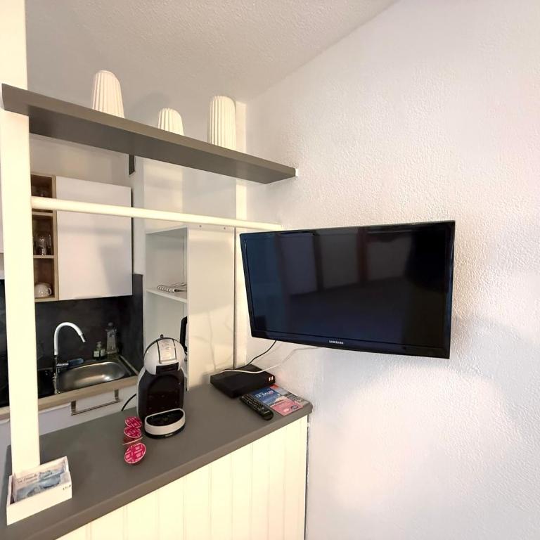 Studio LGM tout confort avec terrasse & parking, Plage à pied - One-Bedroom Apartment - 42
