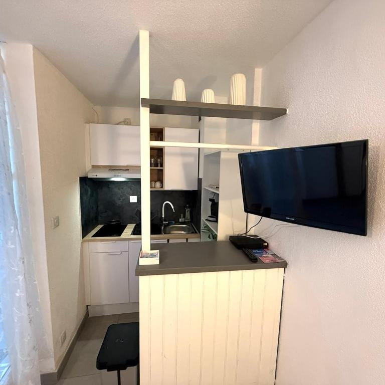 Studio LGM tout confort avec terrasse & parking, Plage à pied - One-Bedroom Apartment - 21