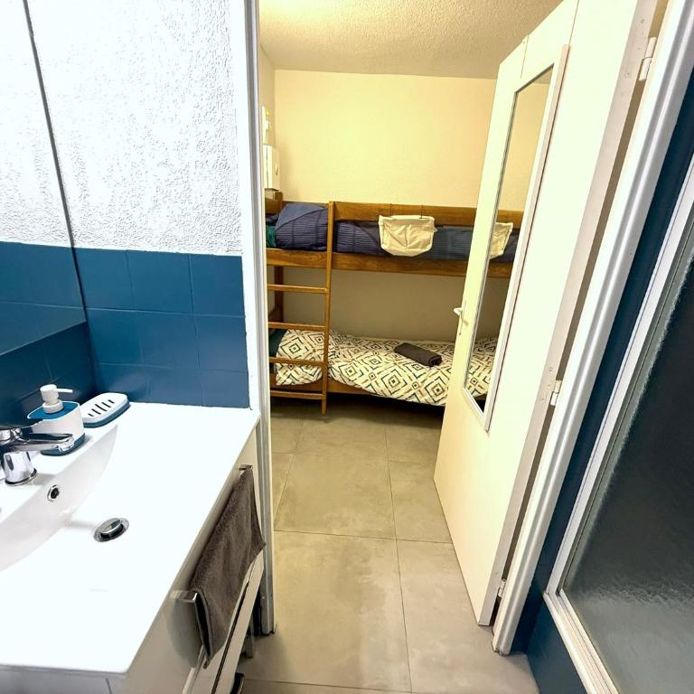 Studio LGM tout confort avec terrasse & parking, Plage à pied - One-Bedroom Apartment - 38