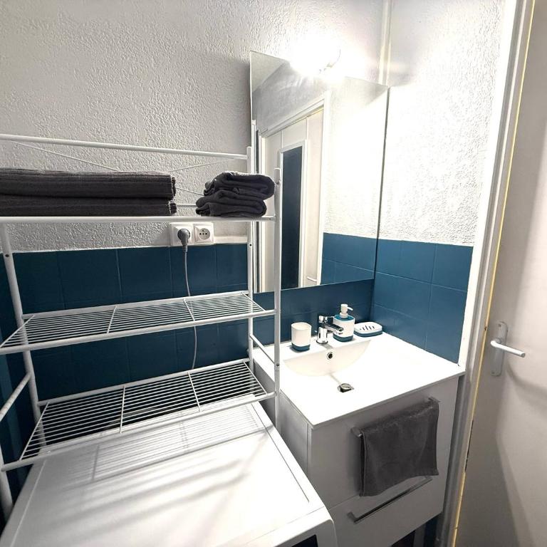 Studio LGM tout confort avec terrasse & parking, Plage à pied - One-Bedroom Apartment - 33