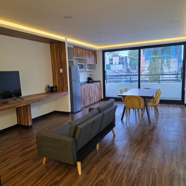 Modern Apartment in Miguel Hidalgo with Balcony - Two-Bedroom Apartment with Balcony - 12
