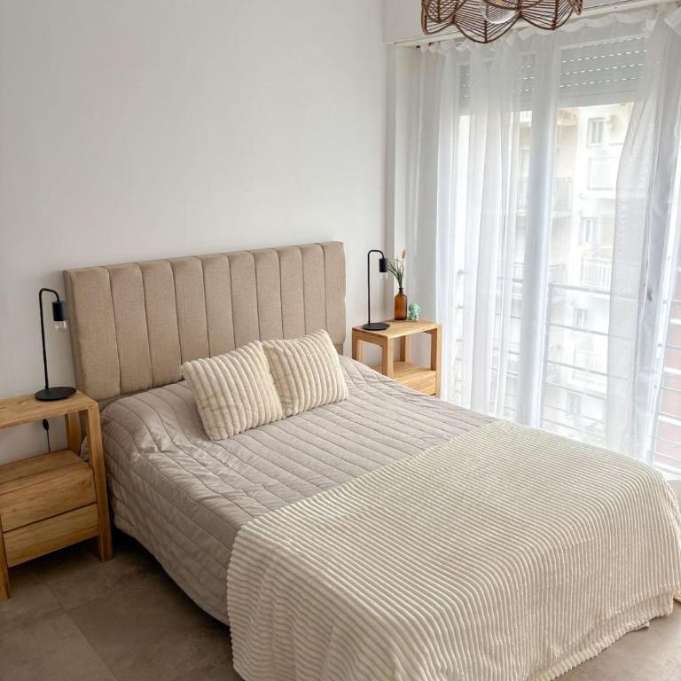 Monoambiente zona Guemes Paseo Aldrey Brown - One-Bedroom Apartment - 20