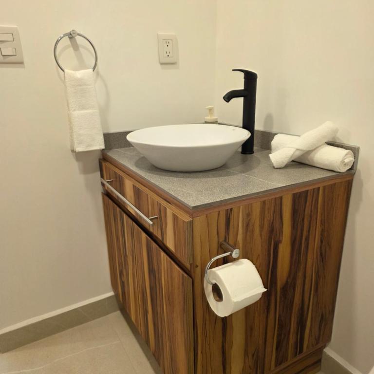 Modern Apartment in Miguel Hidalgo with Balcony - Apartment - 3