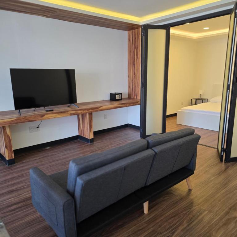 Modern Apartment in Miguel Hidalgo with Balcony - Apartment - 50