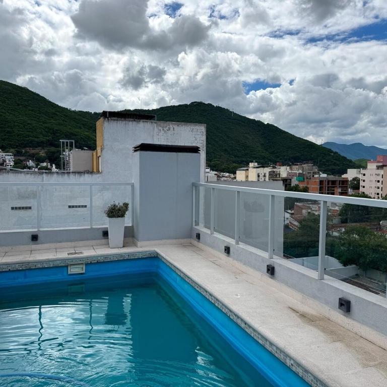 Depto para 3 con Balcón y Pileta-Bien Ubicado - Apartamento de 1 dormitorio - 16