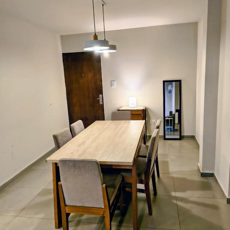 HERMOSO - CATEGORIA Departamento 90 m2 CENTRO con COCHERA opcional - Apartamento de 2 dormitorios - 5