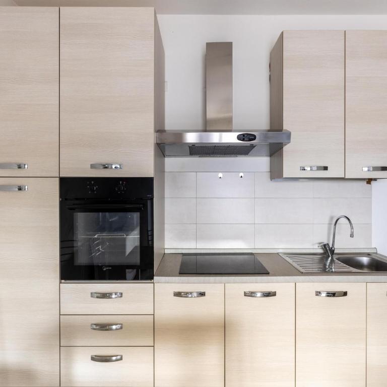 In pieno centre, con aria condizionata e posteggio - Appartement 1 Chambre - 11