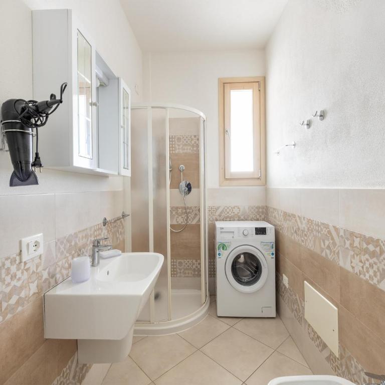 In pieno centre, con aria condizionata e posteggio - Appartement 1 Chambre - 17