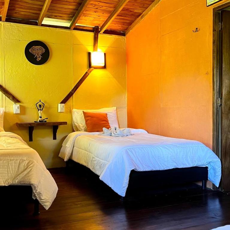 El Santuario Retreat - Habitación Triple con balcón - 1