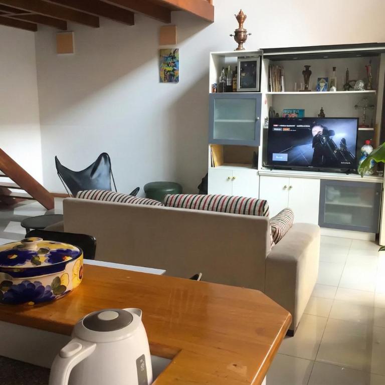 Hermoso depto en Boedo - One-Bedroom Loft Apartment with Balcony - 1