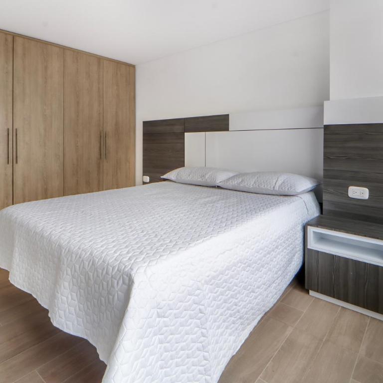 Apartamento Meredi - Habitación Deluxe con 2 camas grandes - 5