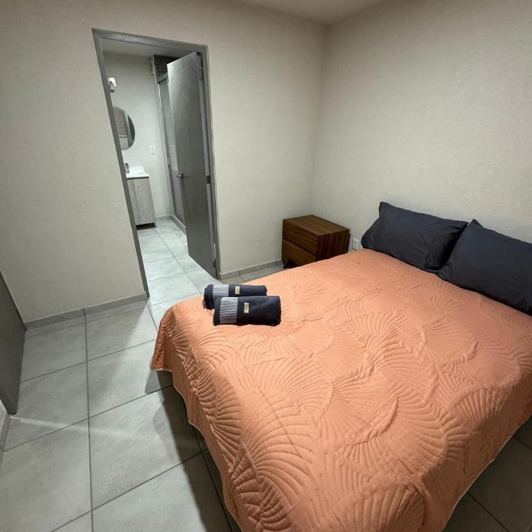 Depto nuevo cerca de H. Civil Viejo con A/C - Apartamento con terraza - 11
