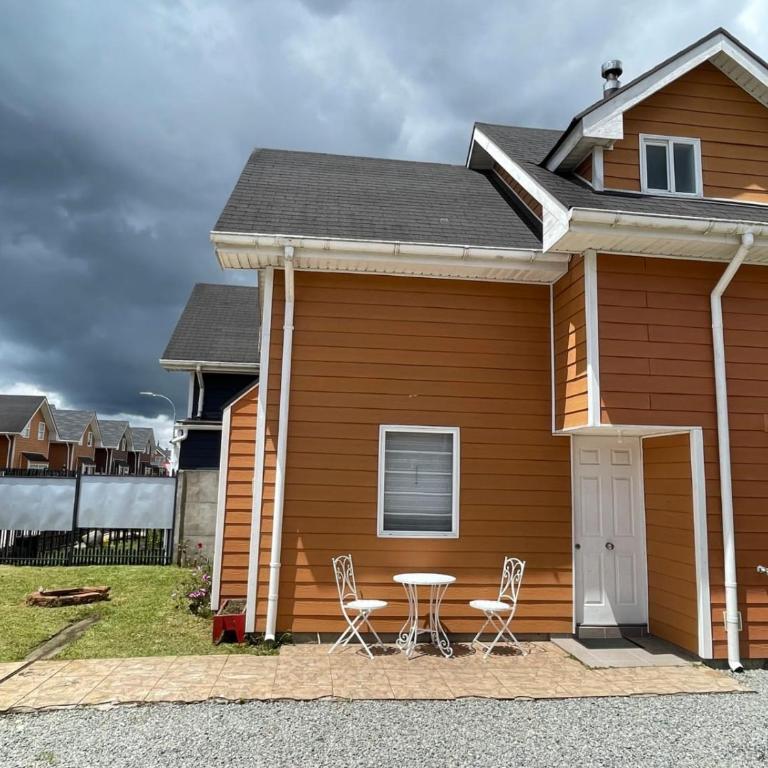 Casa Quilen Puerto Varas - Four-Bedroom Vacation Home - 12