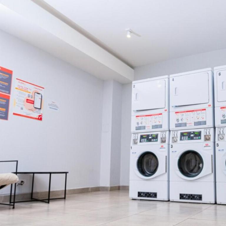 Cerca de Museos Aire acondicionado Piscina Ropa de cama y toallas Wifi plus - Two-Bedroom Apartment - 8