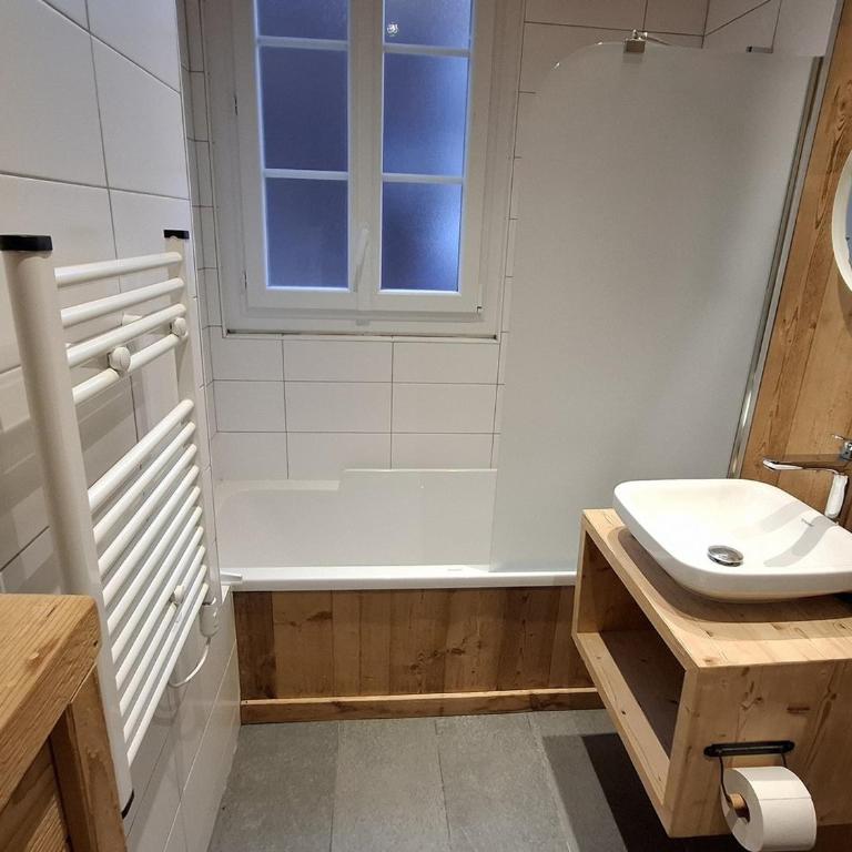 Appartement central avec grande terrasse Sud pour 4 personnes - FR-1-836-61 - Appartement - 9