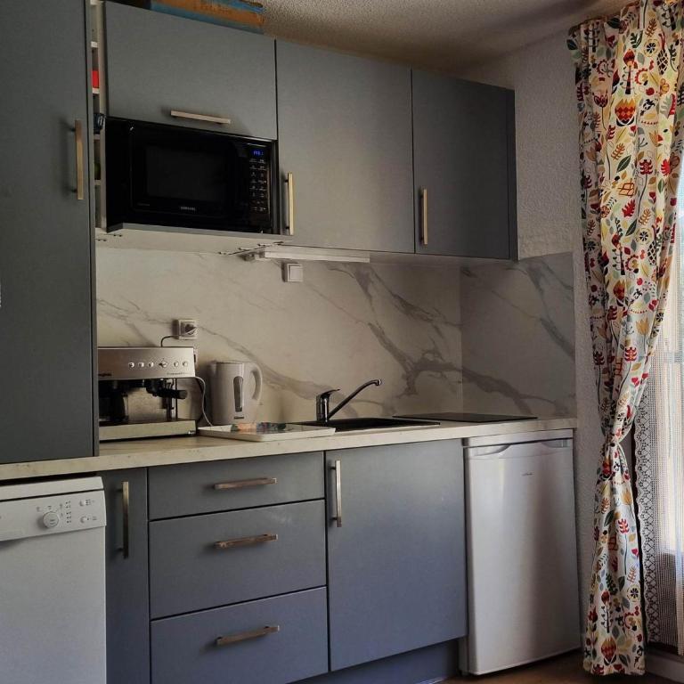 Appartement 2 Pièces 4 Pers, Balcon Sud, Parking - FR-1-263-640 - Appartamento - 4