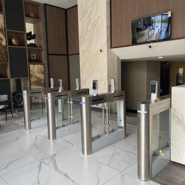 Aire Acondicionado Piscina Ropa de cama y Toallas Wifi plus Parking PISO 21 - Two-Bedroom Apartment - 20