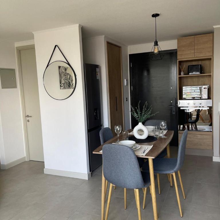 Aire Acondicionado Piscina Ropa de cama y Toallas Wifi plus Parking PISO 21 - Two-Bedroom Apartment - 26