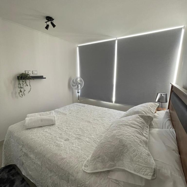 Aire Acondicionado Piscina Ropa de cama y Toallas Wifi plus Parking PISO 21 - Two-Bedroom Apartment - 49