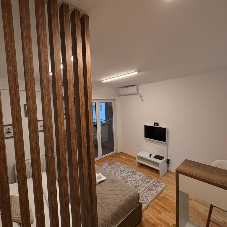 NAR Royalton Suite #65 Free Parking - Suite with Balcony - 3