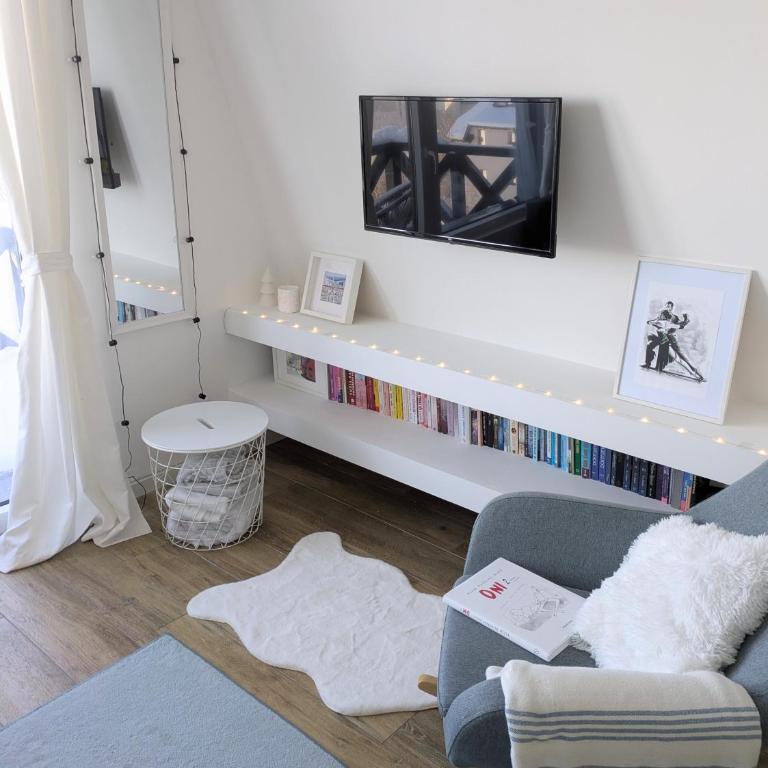 Hiona Apartment - One-Bedroom Apartment - 2