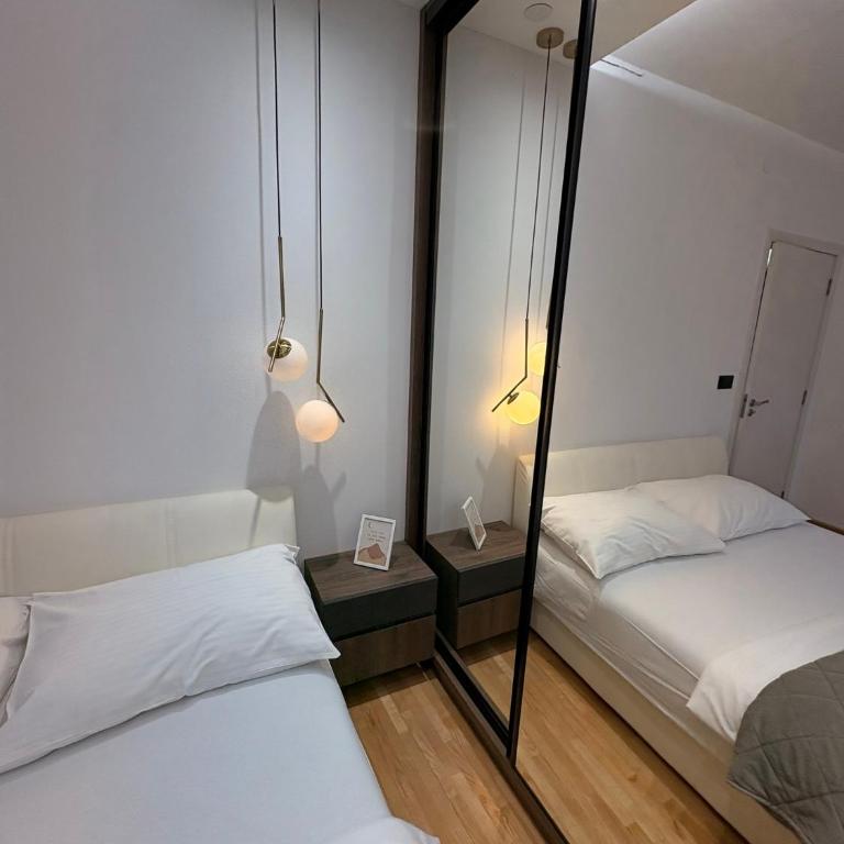 NAR Royalton Apartment #25 Free Parking - One-Bedroom Apartment - 11