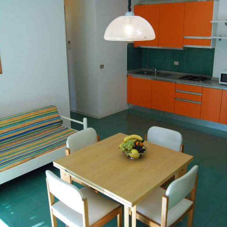 Apartments with Pool in Lignano 35684 - Appartamento - 3