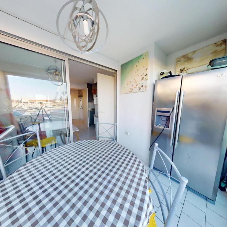 Appartement 2 chambres avec terrasse et parking à Frontignan Plage - FR-1-785-1 - Appartement - 5