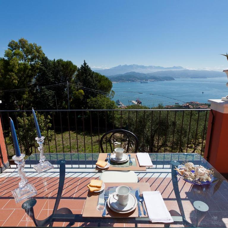 Villa Bellosguardo Apartments - Apartment with Balcony - 7