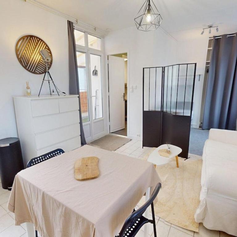 Nice studio with terrace on Rue Bourdaloue - Appartement 1 Chambre - 3