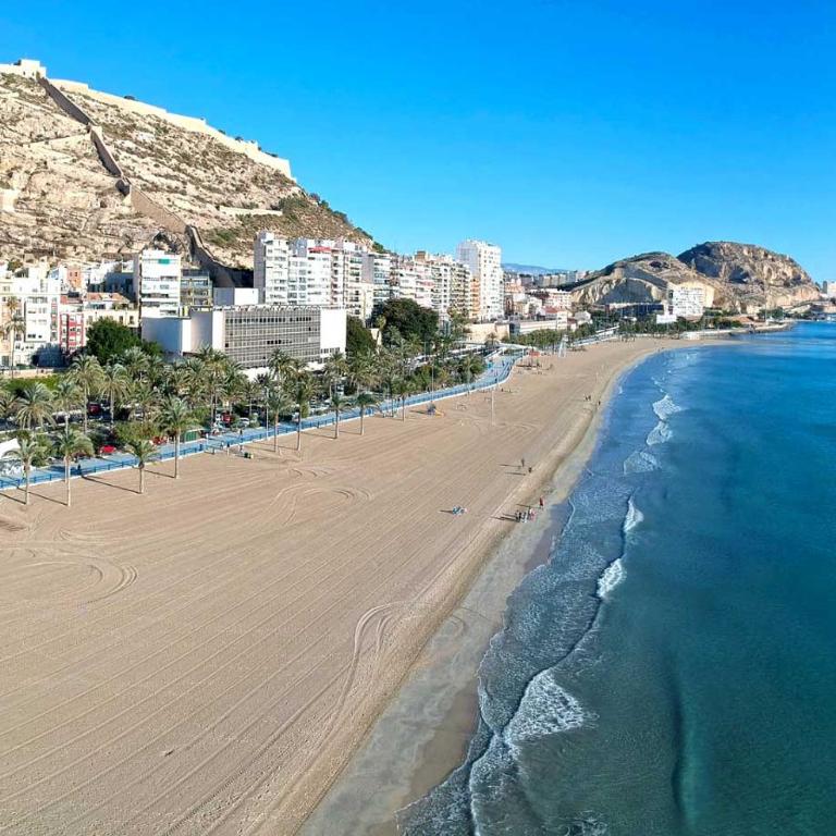 DUPLEX - 7min TO BEACH - HISTORIC CENTER - One-Bedroom Apartment - 5