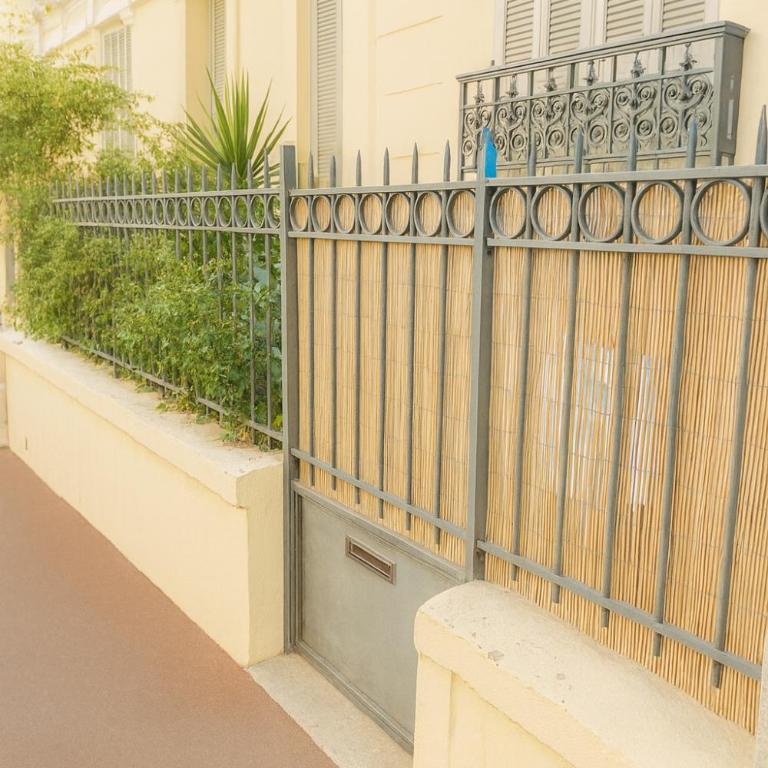 Quiet Private Apartment - 2min Train Station - 5min Palais Croisette - Private entrance - Appartement 2 Chambres avec Terrasse - 29