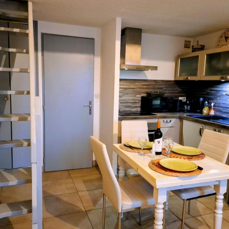 Grand appartement avec terrasse Plage à 6 min à pied Climatisation Saintes maries de la mer - Appartamento con 1 Camera da Letto - 48
