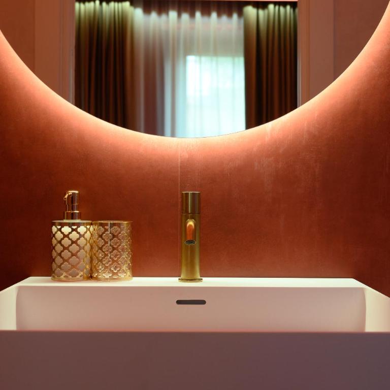 Ami Rooms - Camera Matrimoniale con Balcone - 14