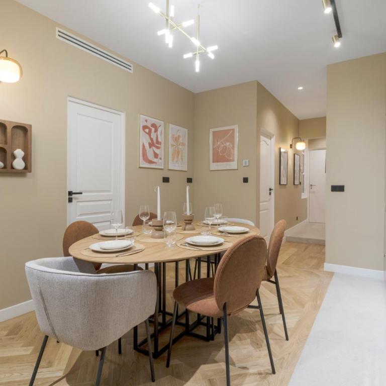 Elegant 3-room air-conditioned apartment in the heart of Le Marais - Two-Bedroom Apartment - 13